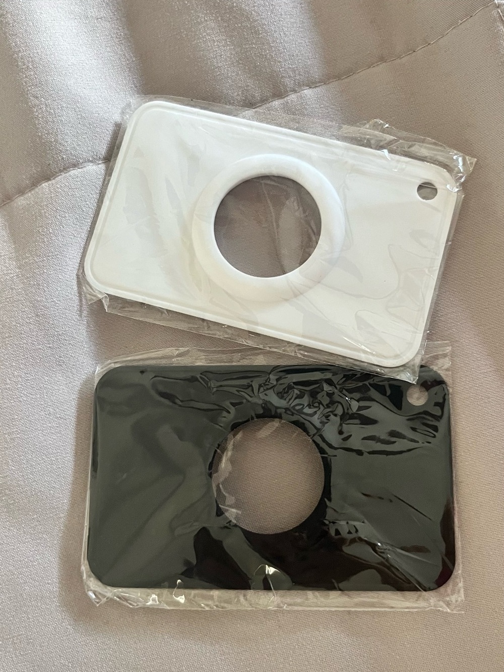 Air tag case